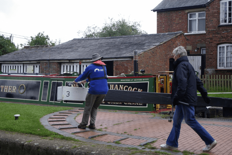 VLK Tony Closing The Head Gate, Hillmorton Locks (The busiest flight in the country) North Oxford Canal by Kevin Marriott